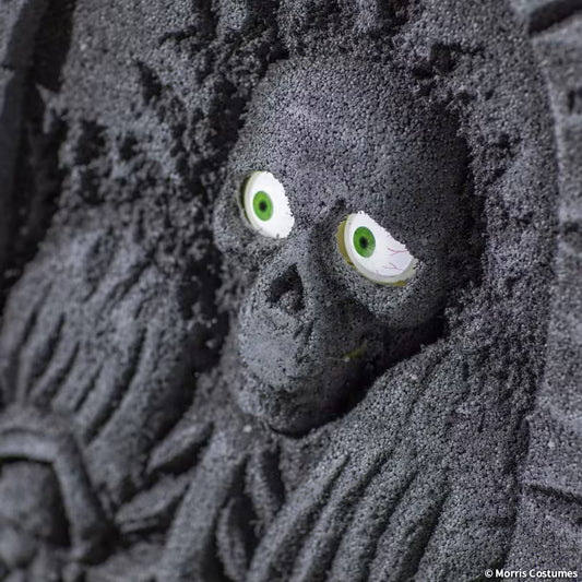 TOMBSTONE WITH MOVING EYES