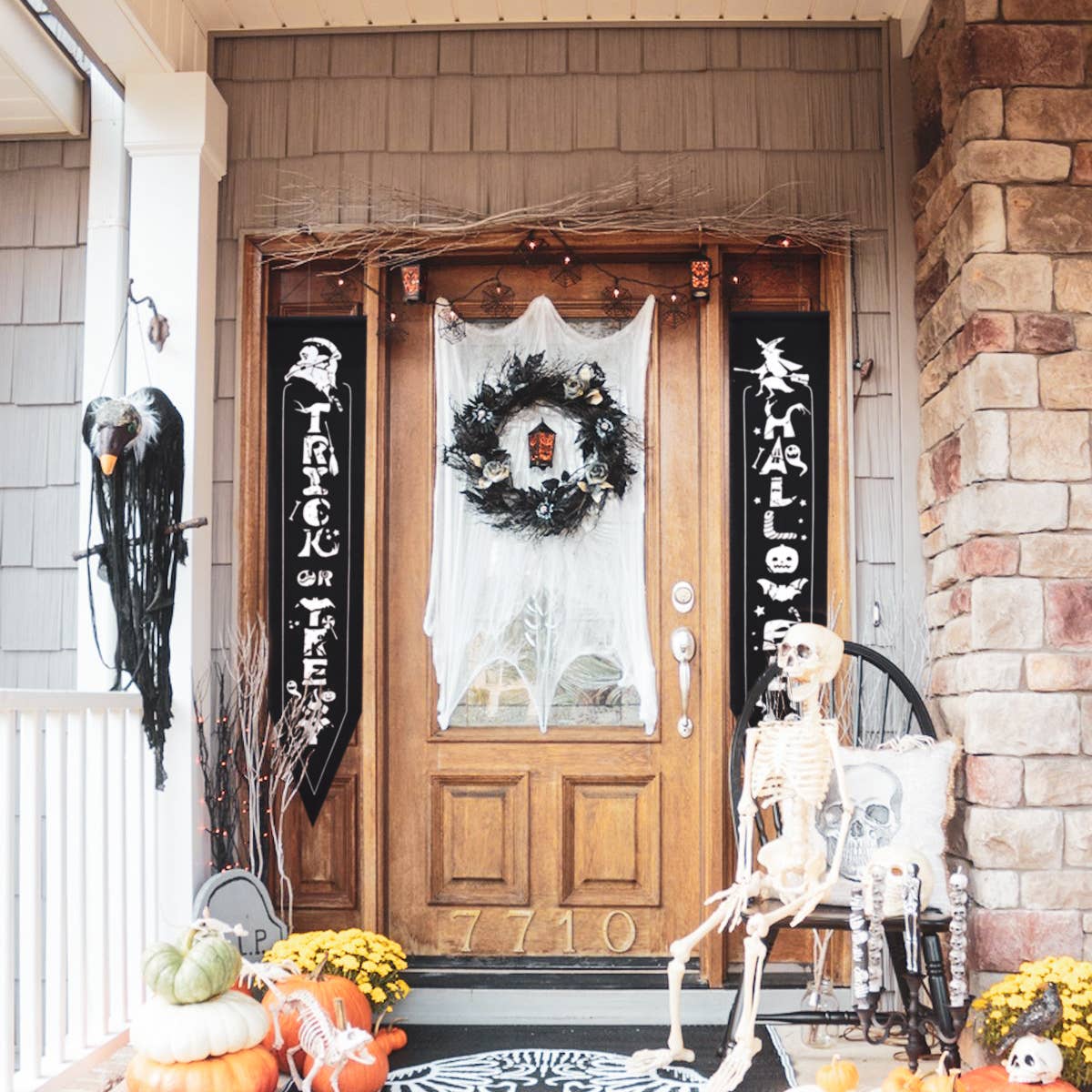 Fun Little Toys - Halloween Outdoor Hanging Porch Signs Decor Door Signs