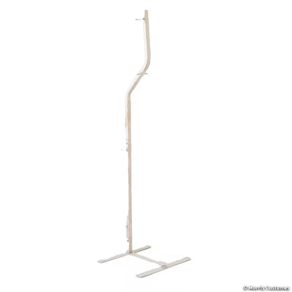 POSE-N-STAY METAL STAND