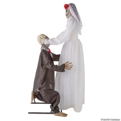 LIFESIZE ANIMATED COUPLE