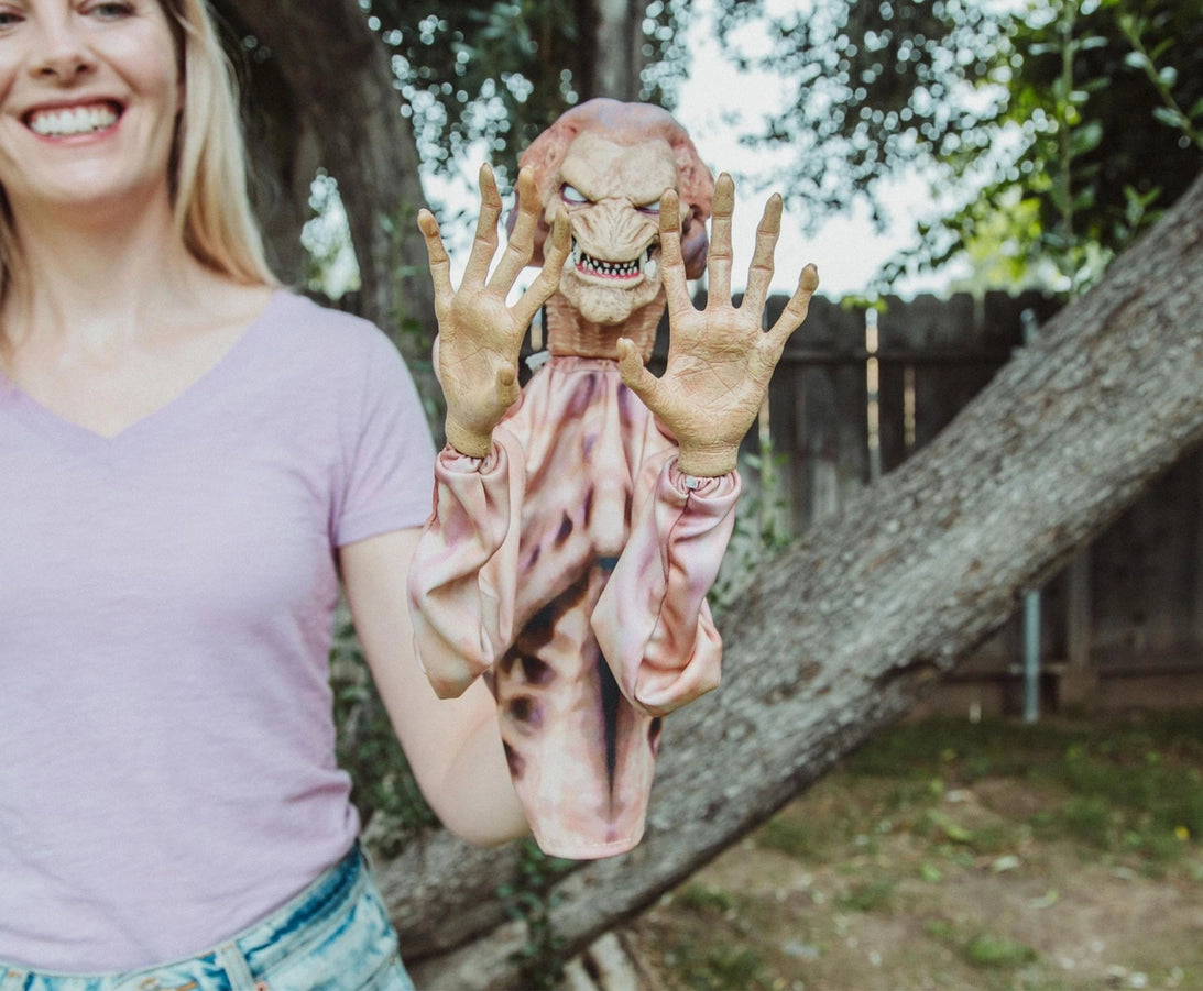 Horror Reachers Grabbing Puppet | Pumpkinhead