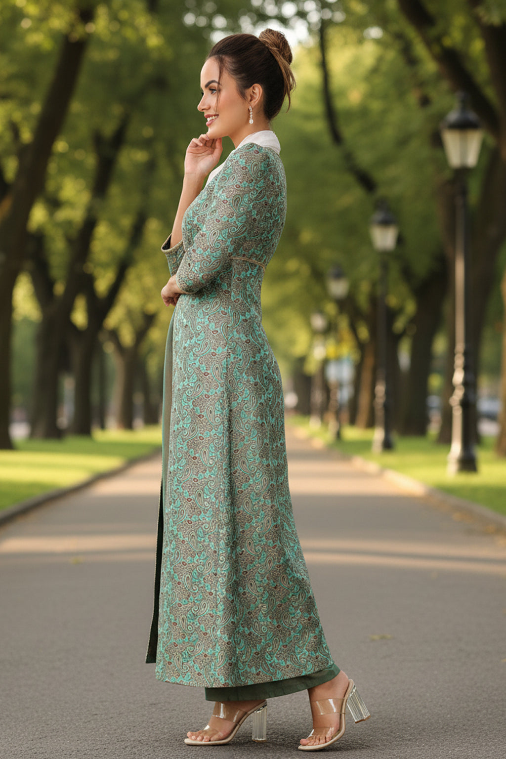 Lady Mary Dress with Net Collar
