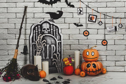 Fun Little Toys - 26 Pcs Outdoor Halloween Decorations Tombstone Set - Dr. Hyde's Laboratory