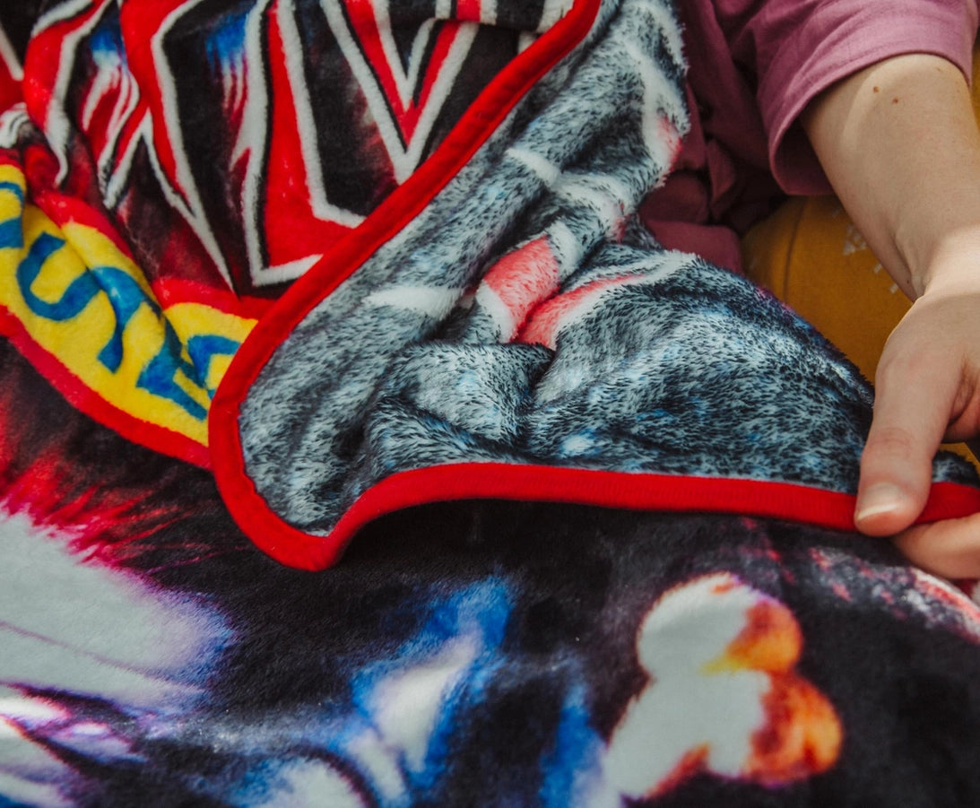 Killer Klown 45 X 60 Inch Raschel Throw Blanket