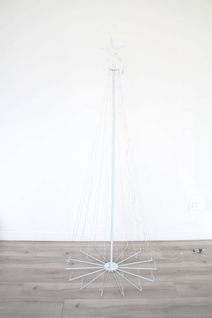 6ft Tree Light Outdoor w/ Star - Warm White