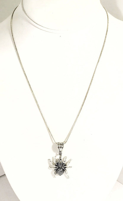 Spooky Spider Necklace, Halloween Jewelry, Spider Jewelry, Spider Halloween Gifts, Spider Gift, Halloween Costume, Halloween Jewelry Spider