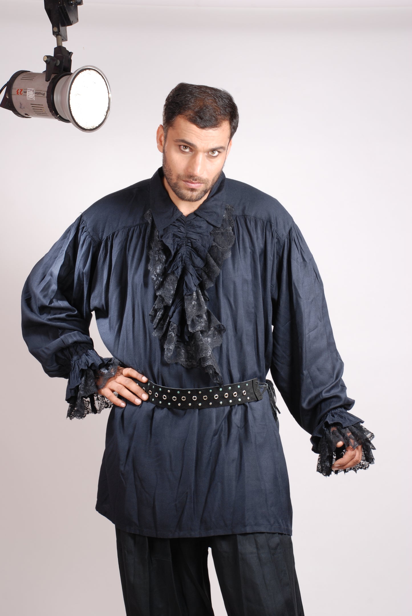 Roberto Cofresí Shirt (with detachable frill)