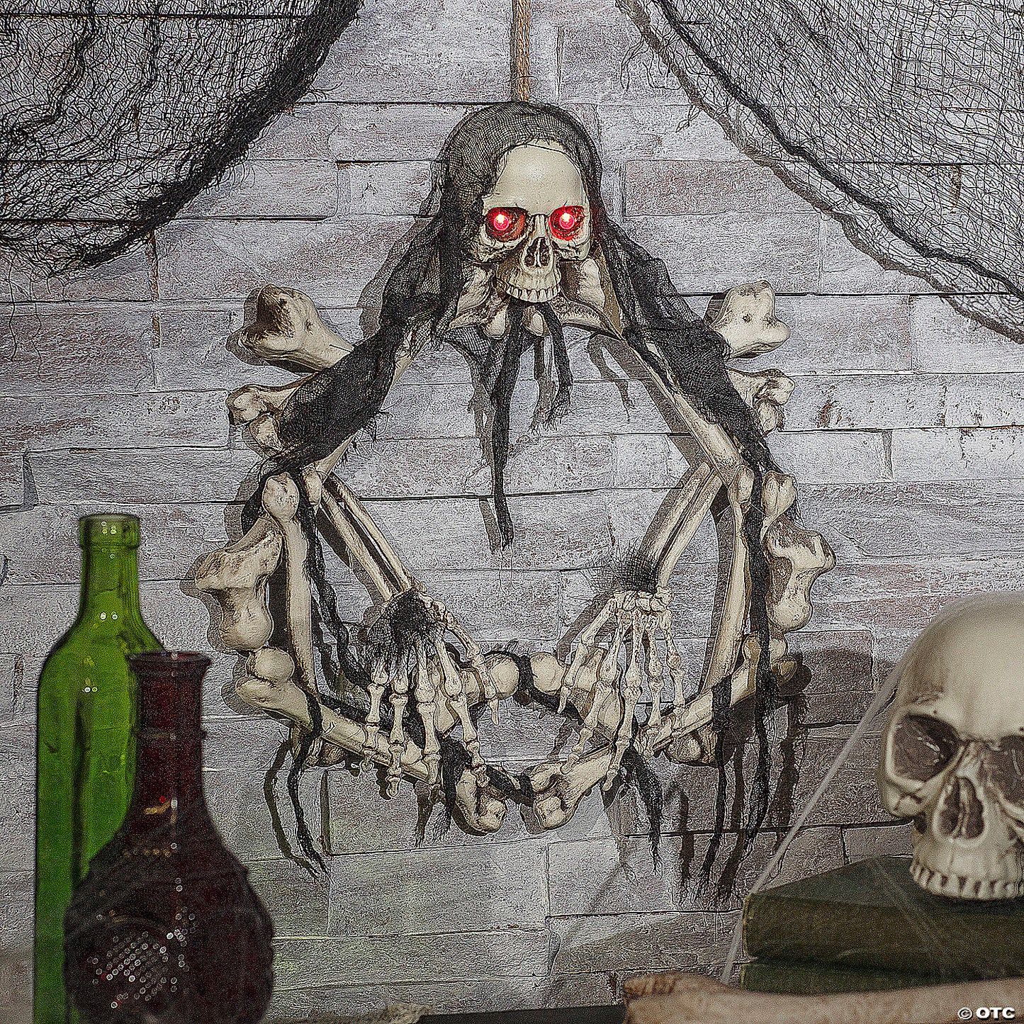 LIGHT UP SKELETON WREATH