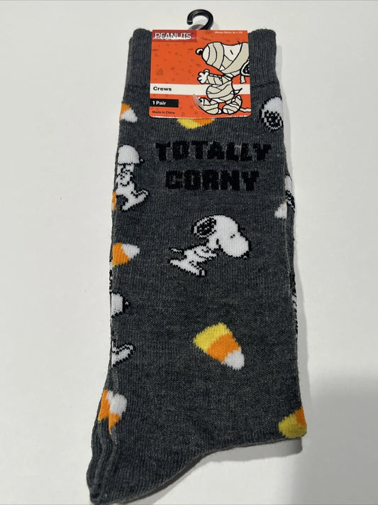 “Snoopy Totally Corny” socks!